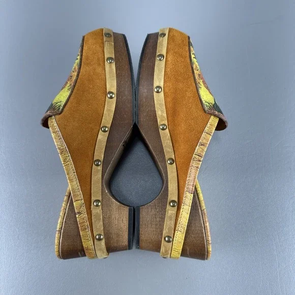 Icon Wearable Art Womens 6 Clogs Mules Clog Wedge Floral Boho Sun Flower Studded - Picture 8 of 12